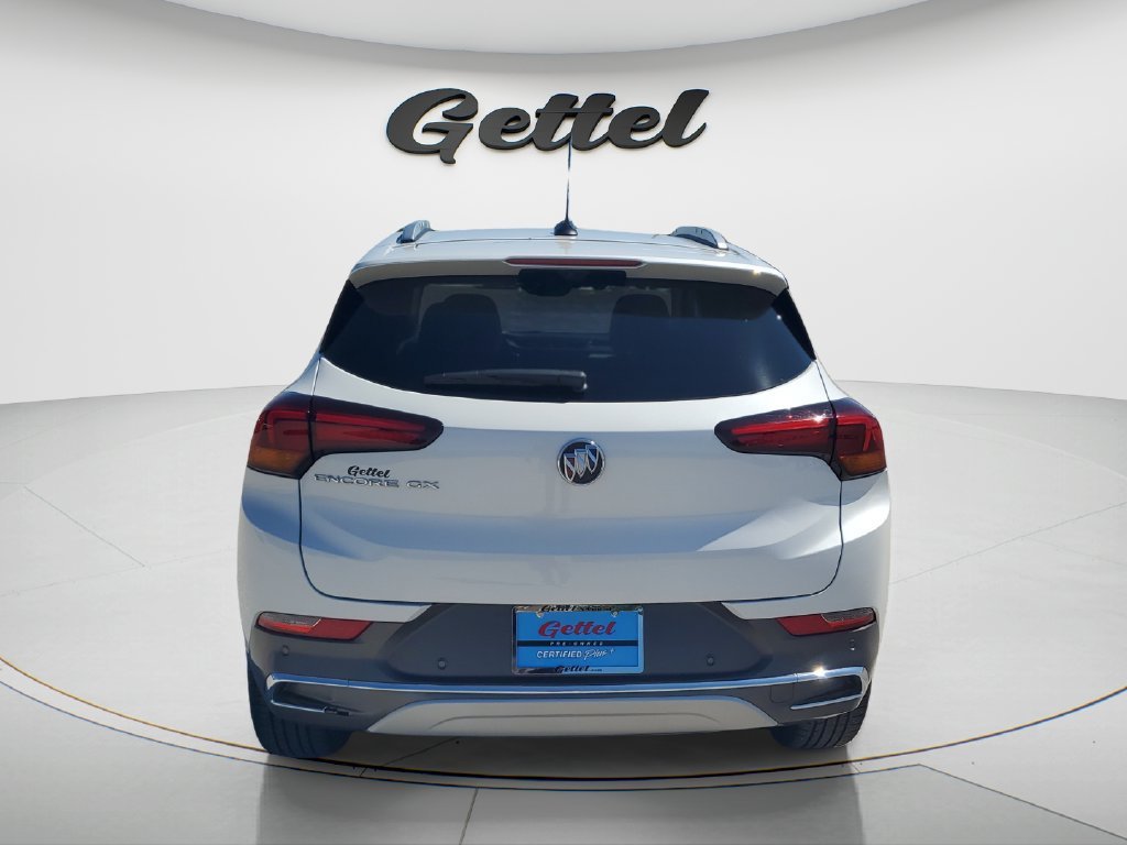 Used 2022 WHITE FROST TRICOAT Buick Essence image 6