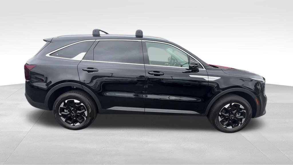 2025 Kia Sorento S - Photo 8