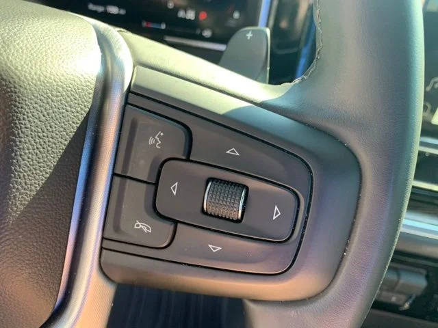 Used 2026 Red GMC Elevation image 28