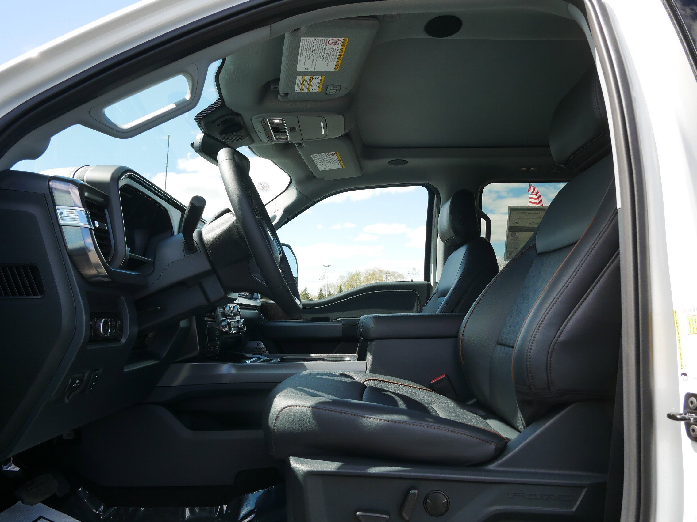 New 2026 Star White Metallic Tri-Coat Ford F-350® Lariat® image 7