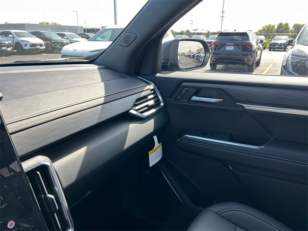 2026 GMC ACADIA - Image 25