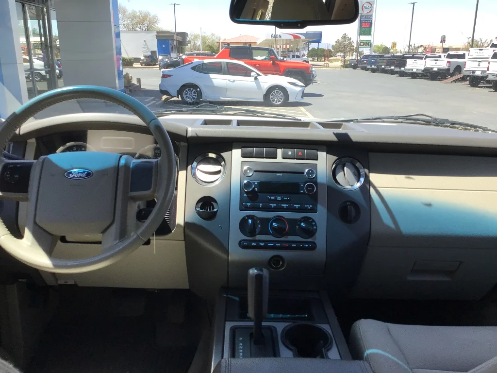 Used 2012 White Ford XLT image 11