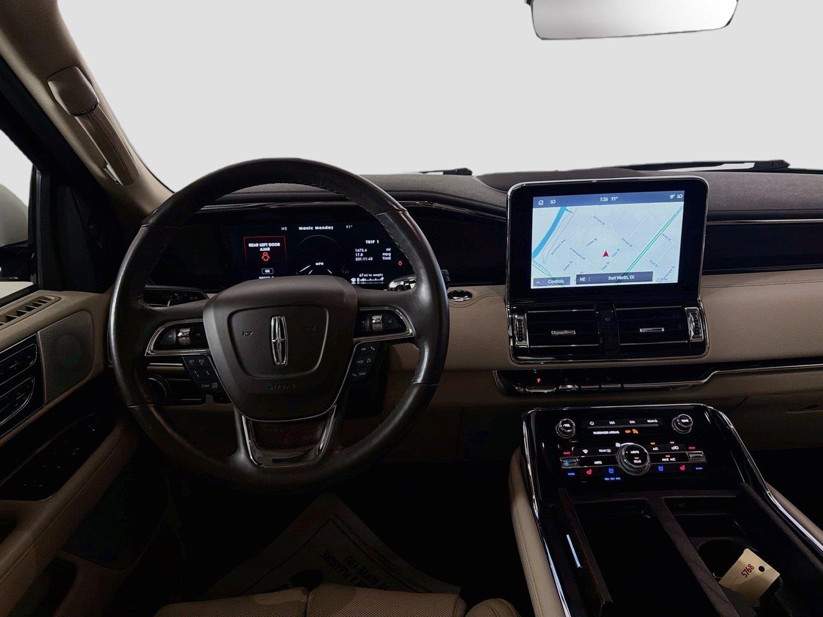 Used 2020 Pristine White Lincoln Reserve image 23