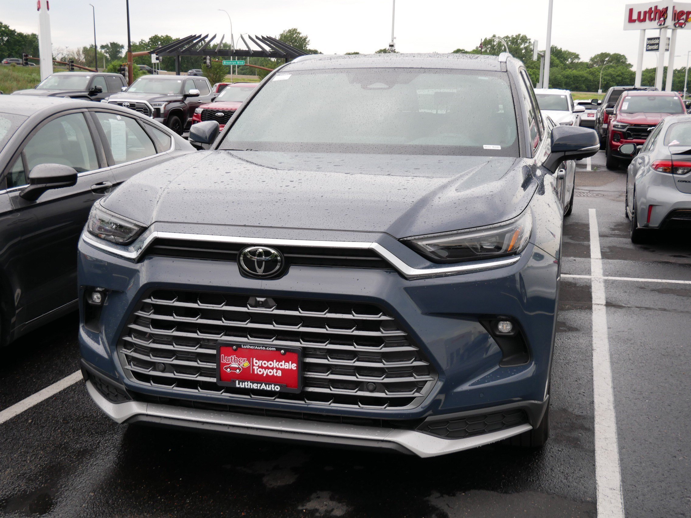 Certified 2026 Toyota Grand Highlander Platinum with VIN 5TDADAB5XTS025884 for sale in Brooklyn Center, Minnesota