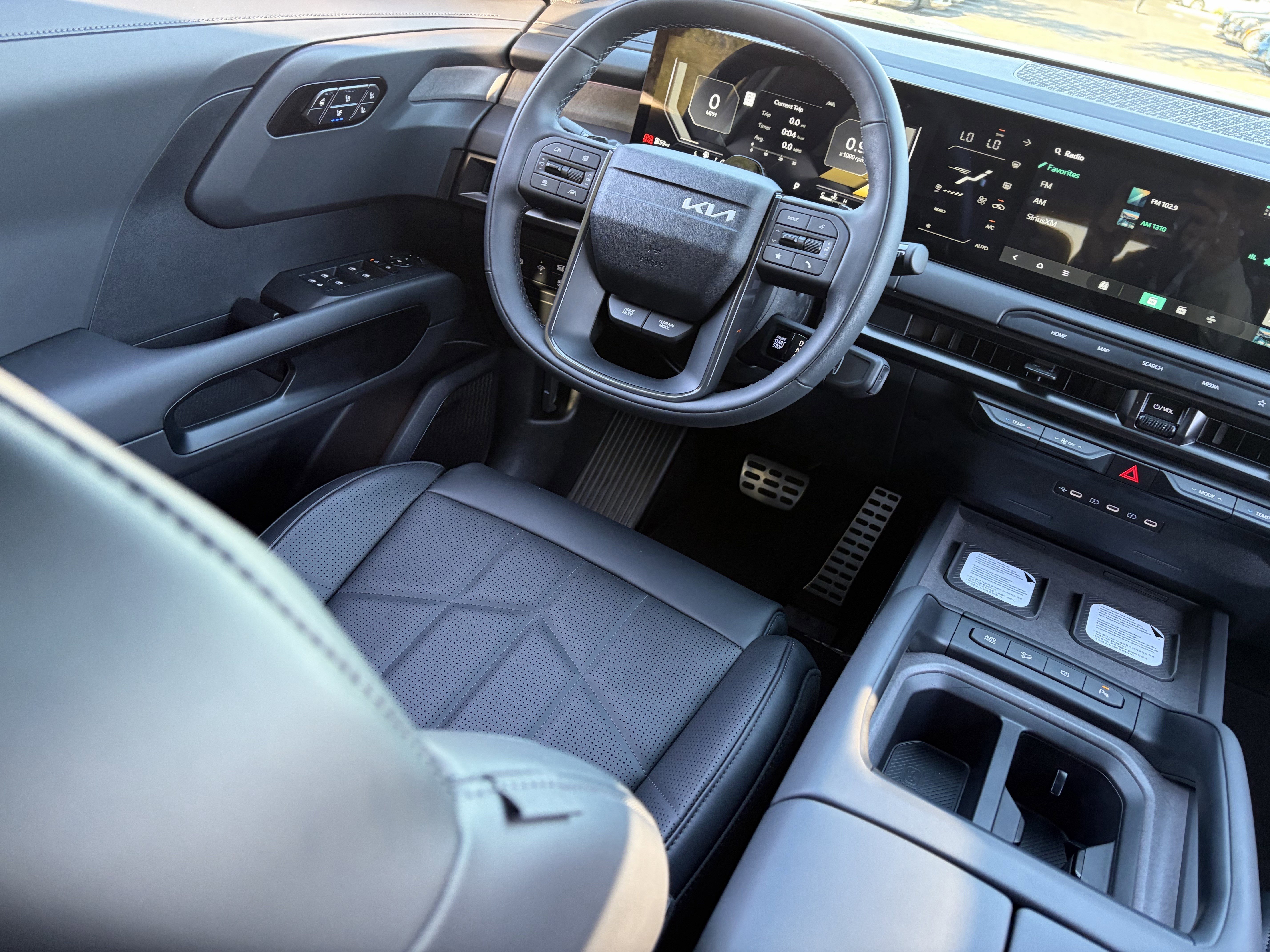 New 2027 Glacial White Pearl Kia X-PRO SX image 12