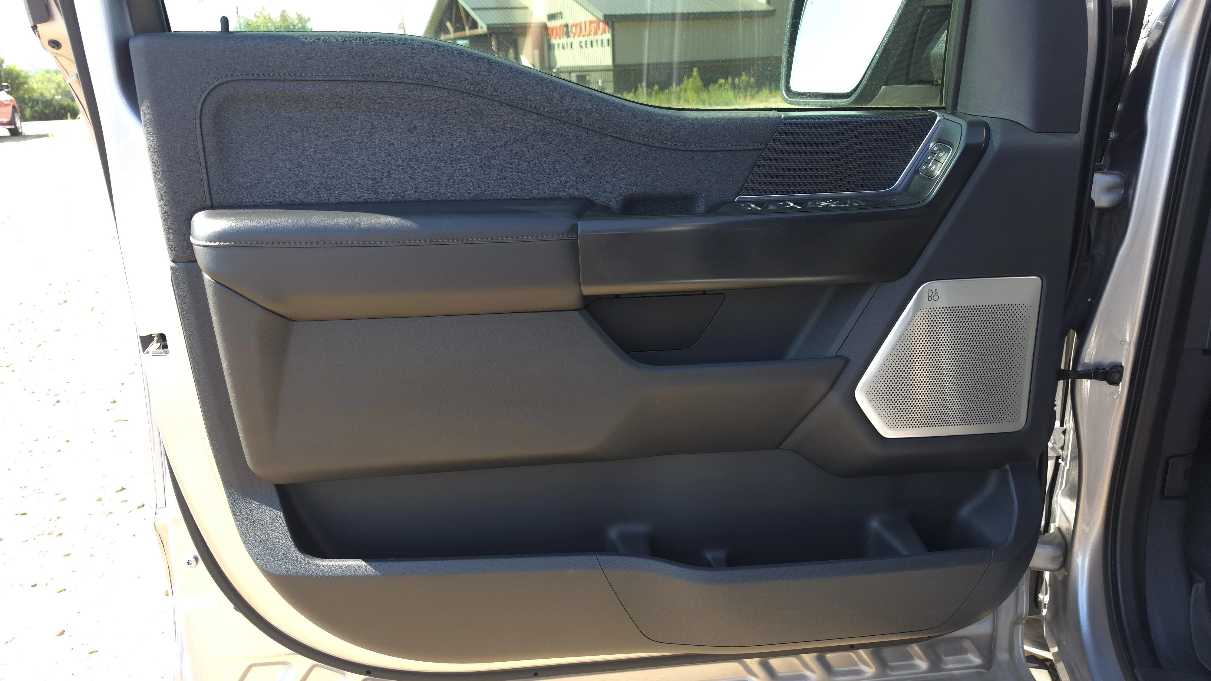 2021 Ford F-150 Raptor - Photo 12
