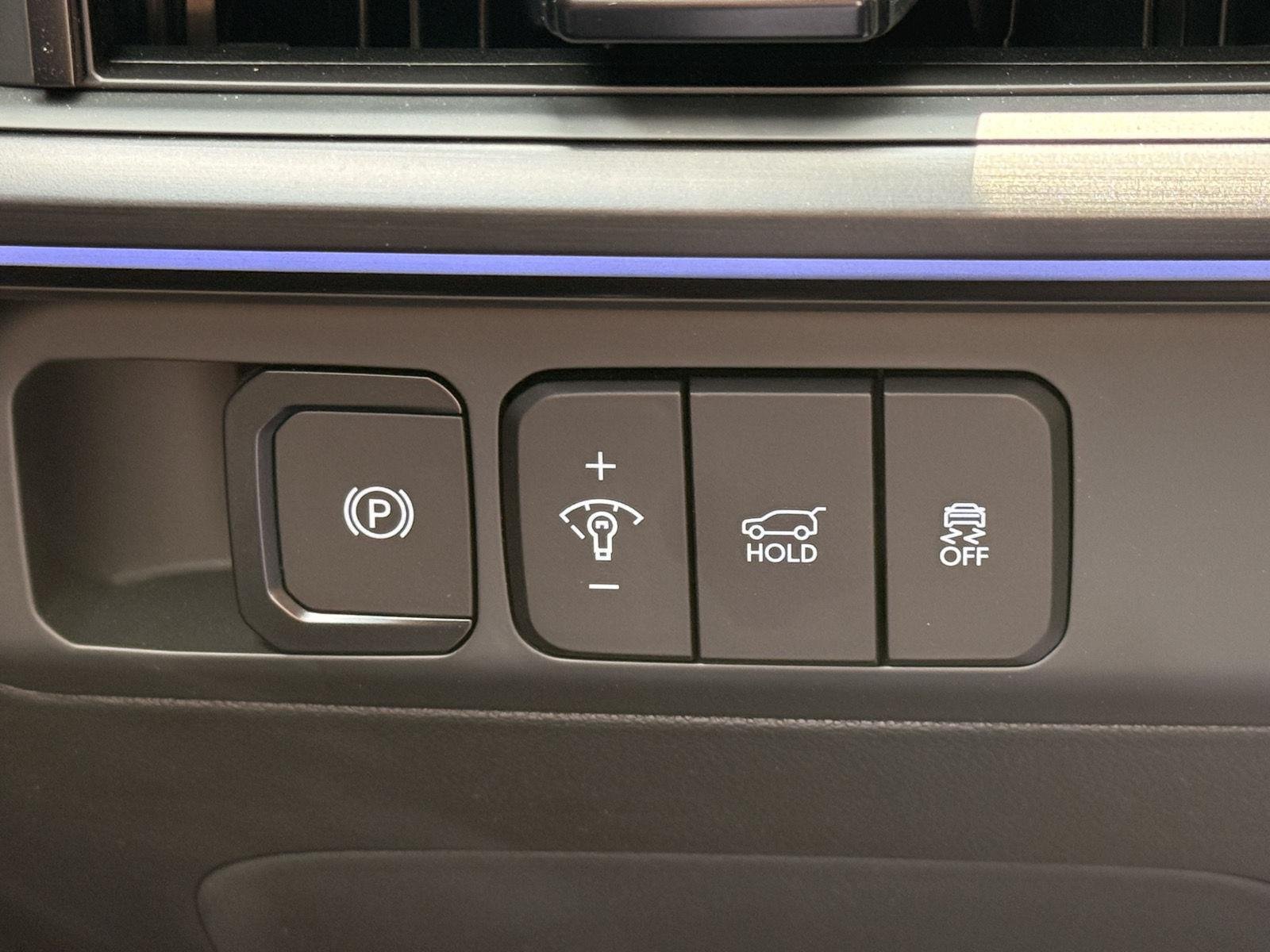Used 2026 Shimmering Silver Hyundai Calligraphy image 31
