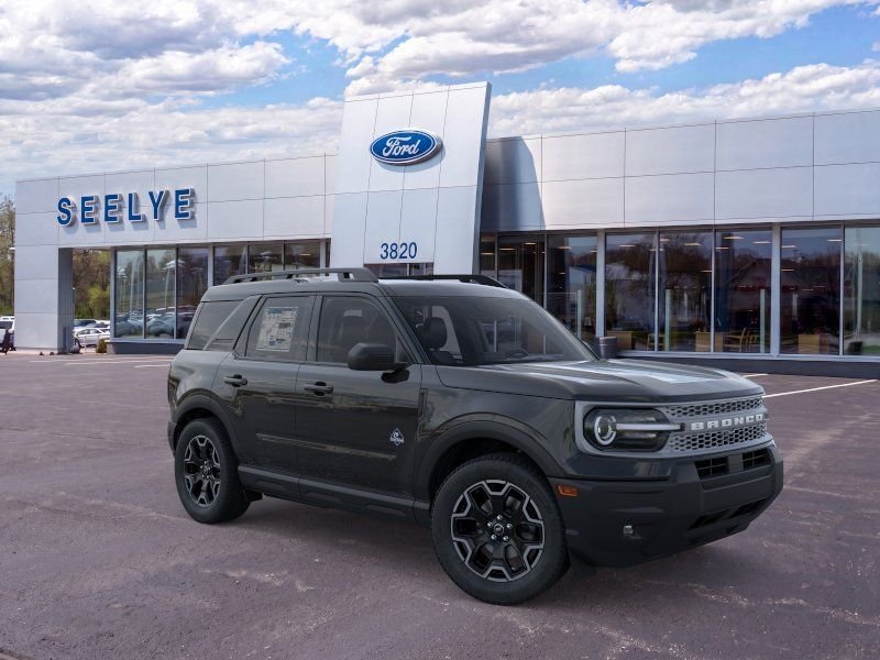 New 2026 Shadow Black Ford Outer Banks® image 38