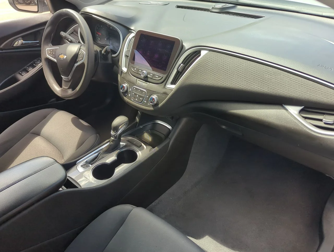 Used 2023 Summit White Chevrolet LT image 28