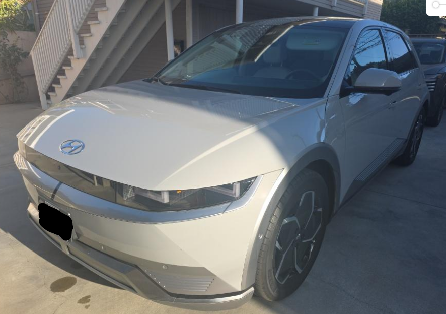 Used 2024 Gray Hyundai Limited image 1