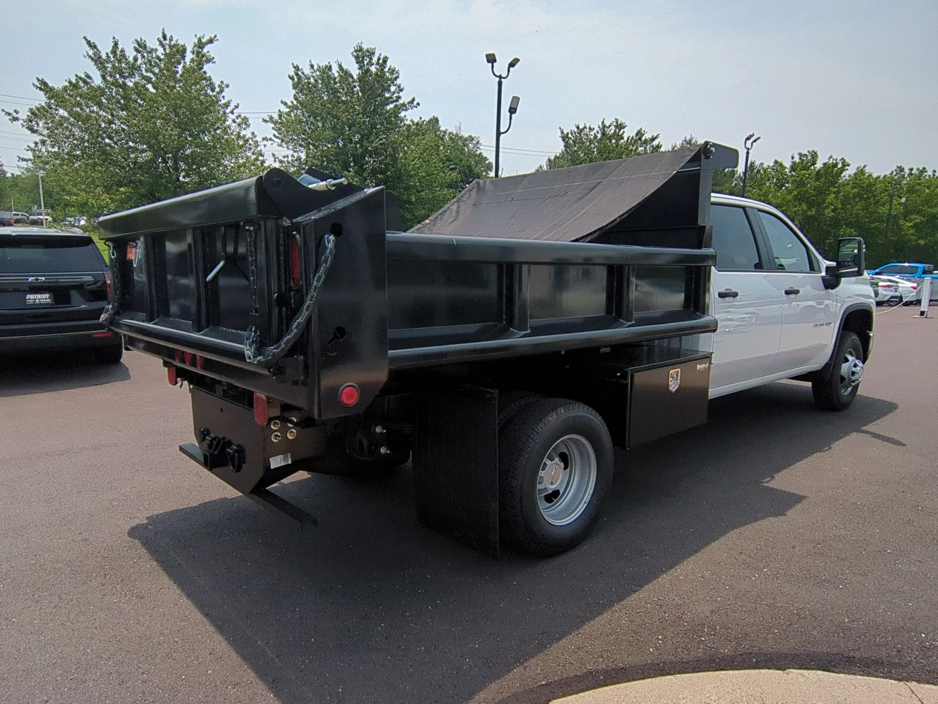New 2025 Summit White Chevrolet Work Truck image 46