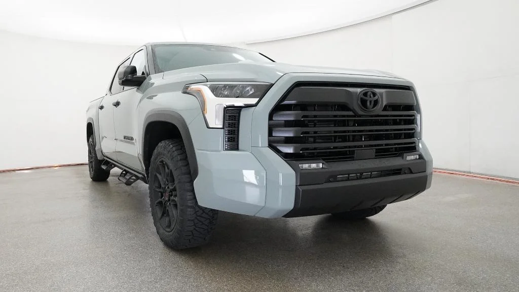 New 2026 Lunar Rock Toyota SR5 image 7