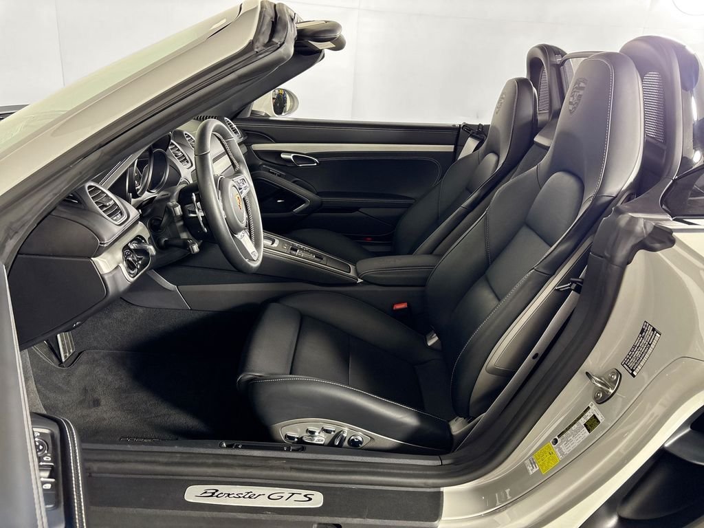 Used 2025 Chalk Porsche GTS image 11