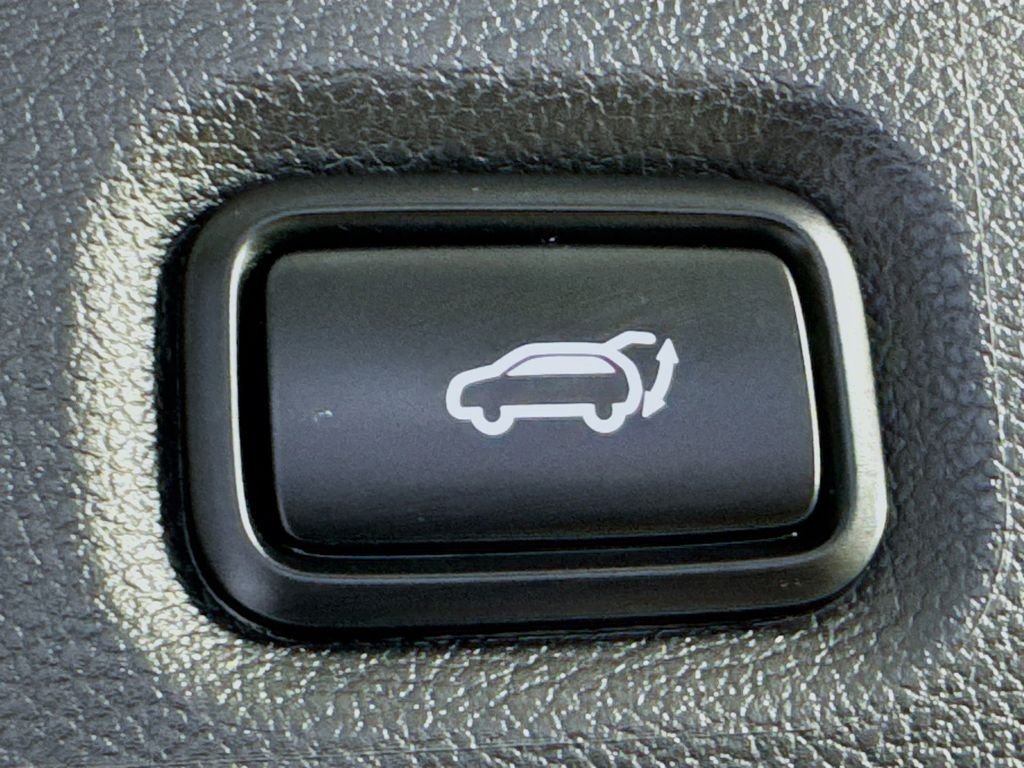 Used 2020 Portofino Gray Hyundai Limited image 34