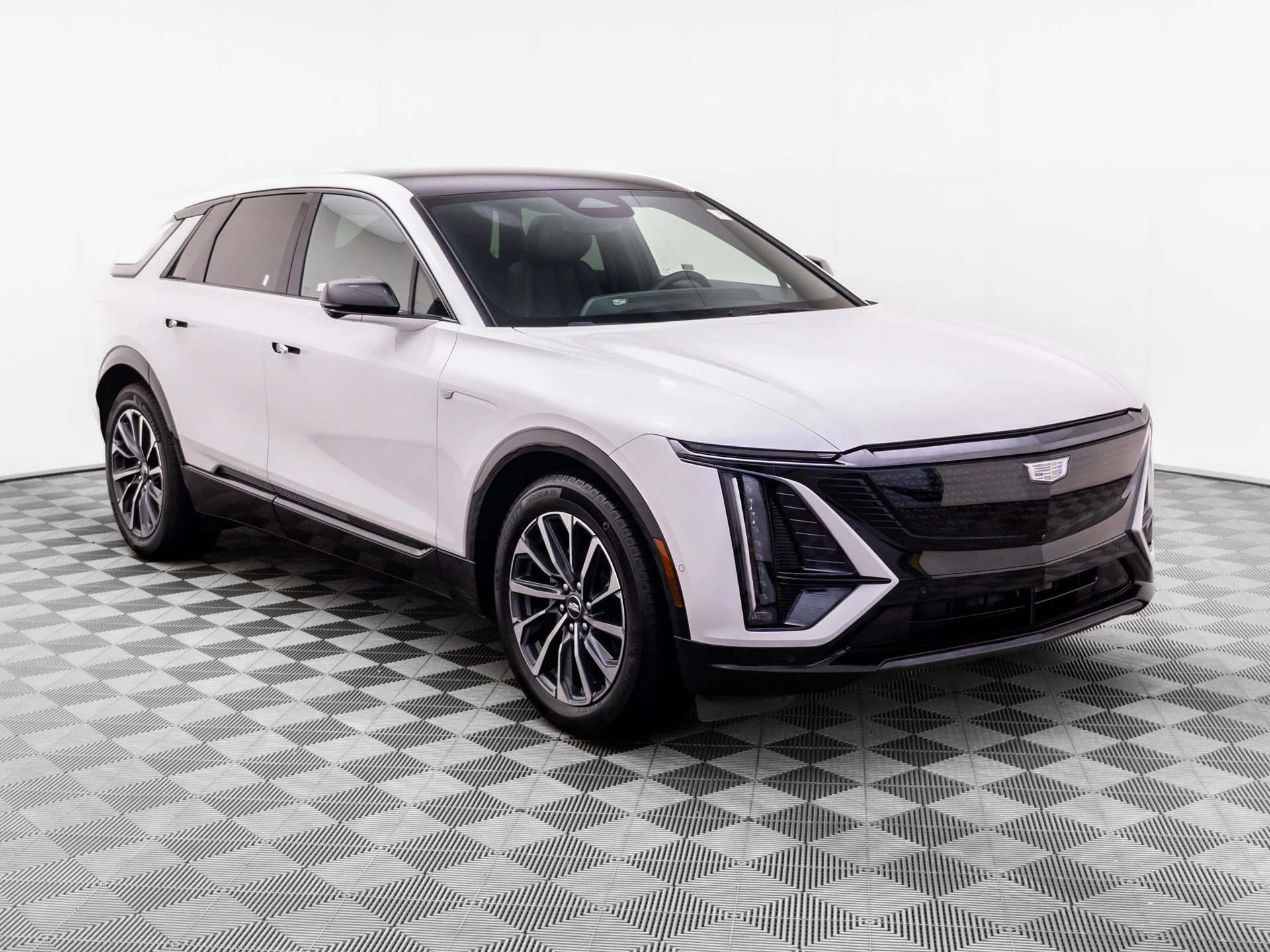 Certified Used 2025 White Cadillac Sport image 9