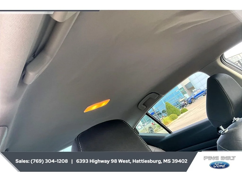 Used 2019 Super Black Nissan 2.5 S image 16