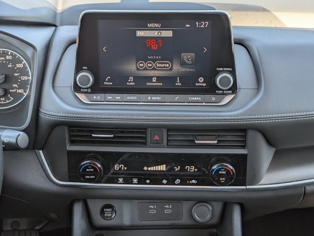 Used 2025 Gray Nissan SV image 17