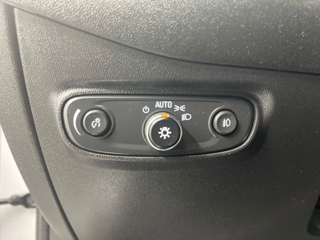 Used 2024 Beige Chevrolet Premier image 17