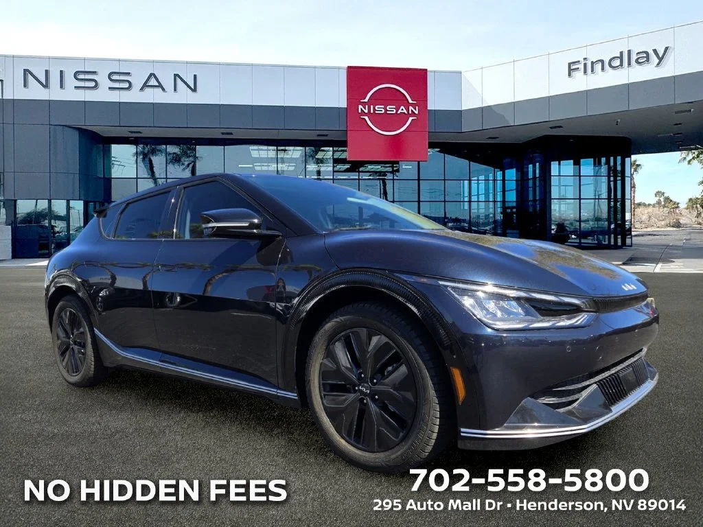 Used 2022 Blue Kia Wind image 1