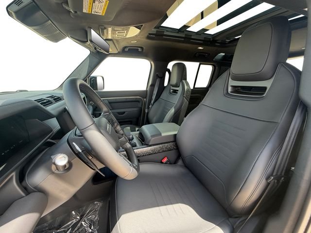 New 2026 Petra Copper Land Rover OCTA image 10