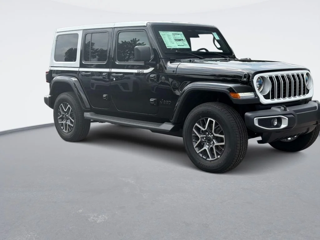 New 2026 Black Clear-Coat Exterior Paint Jeep Sahara image 3