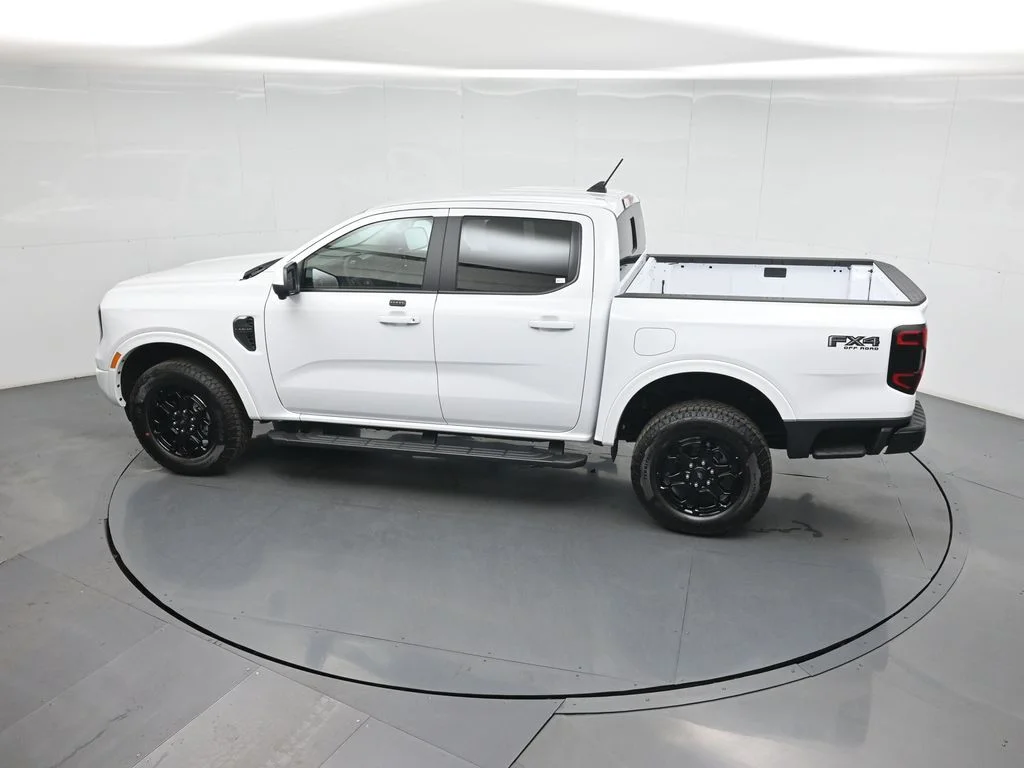 New 2026 Oxford White Ford Lariat image 40