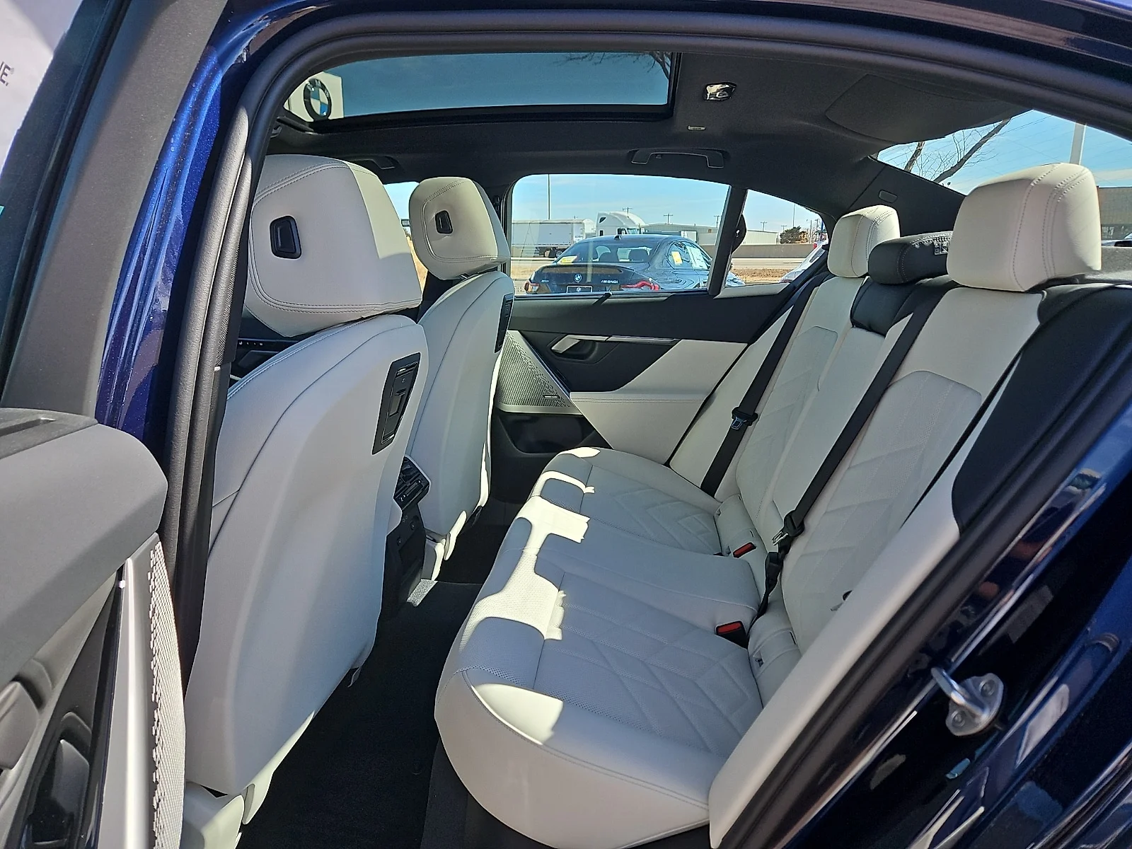 New 2026 Tanzanite Blue BMW i xDrive All-Wheel Drive image 10