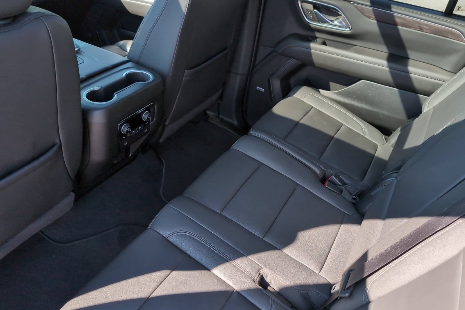 Used 2024 Black Chevrolet Z71 image 13
