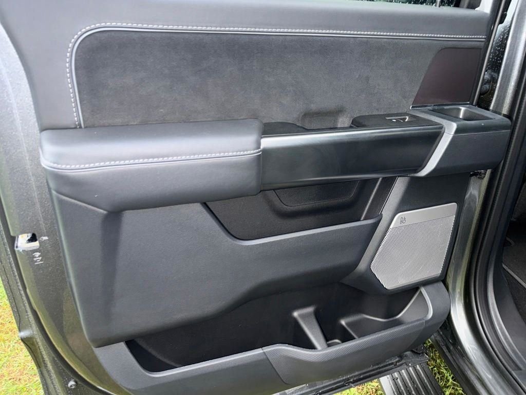 New 2026 Carbonized Gray Metallic Ford Platinum® image 43
