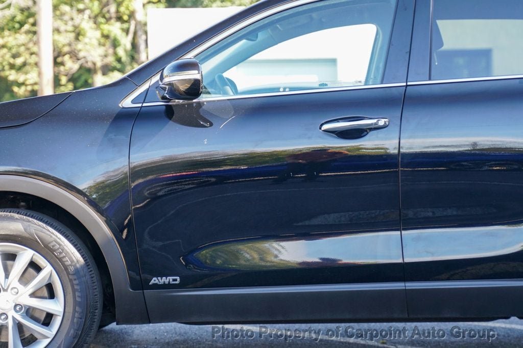 2018 Kia Sorento LX photo 2