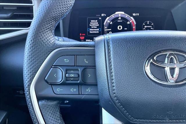 Certified Used 2026 WIND CHILL PEARL Toyota  image 21