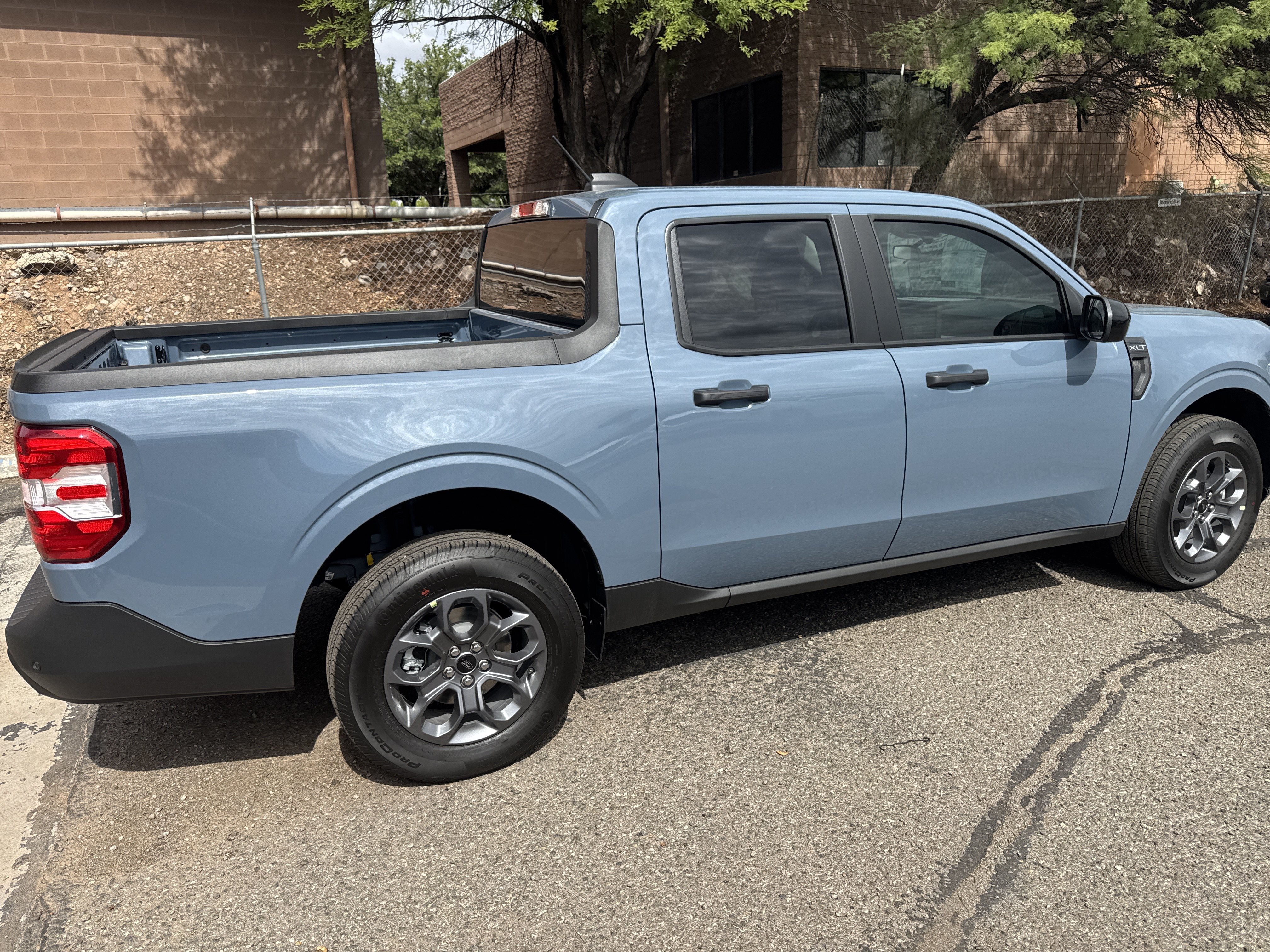 New 2026 Azure Gray Metallic Tri-Coat Ford XLT image 8
