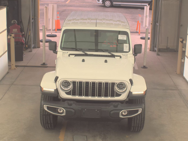 Used 2025 White Jeep Sahara 4xe image 14