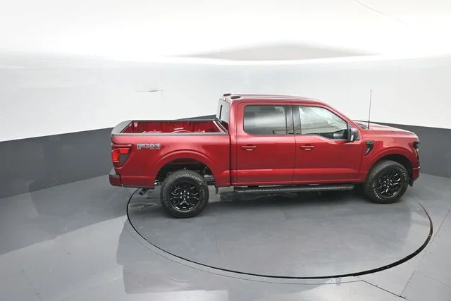 New 2026 Ruby Red Metallic Tinted Clearcoat Ford XLT image 31