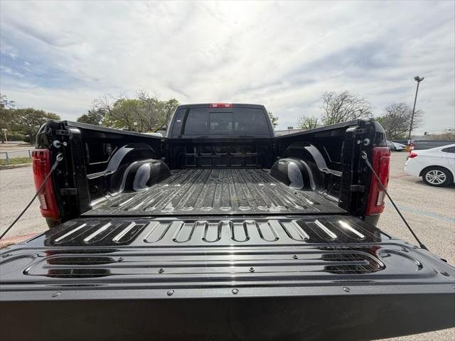 New 2026 Diamond Black Crystal Pearl-Coat Exterior Paint RAM Black Express image 19