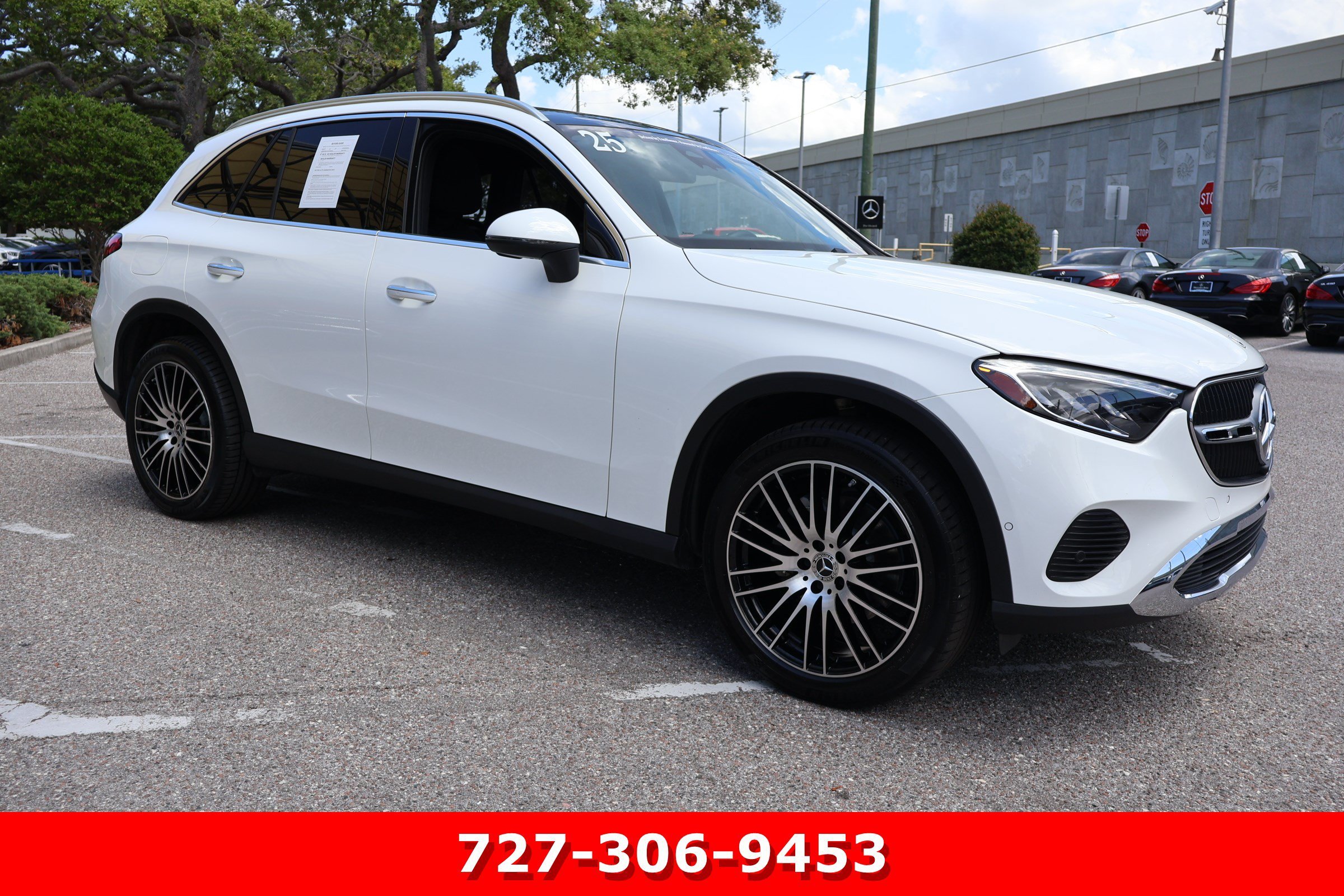 Certified Used 2025 Polar White Mercedes-Benz GLC 300 image 12