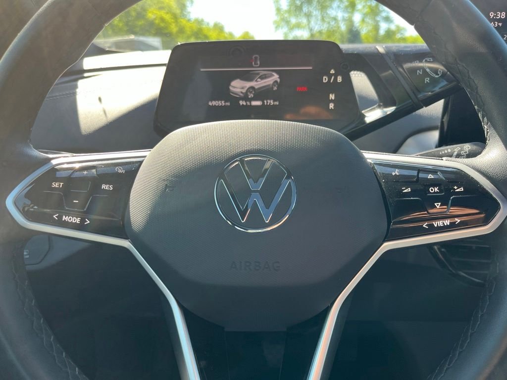 Certified Used 2023 Black Volkswagen S image 18
