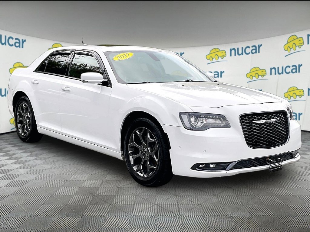 Used 2017 White Chrysler S image 1