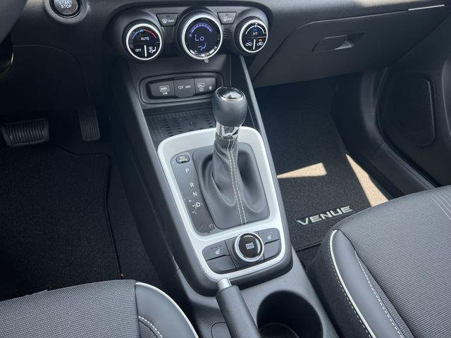 New 2026 White Hyundai SEL w/Two-Tone Roof image 19