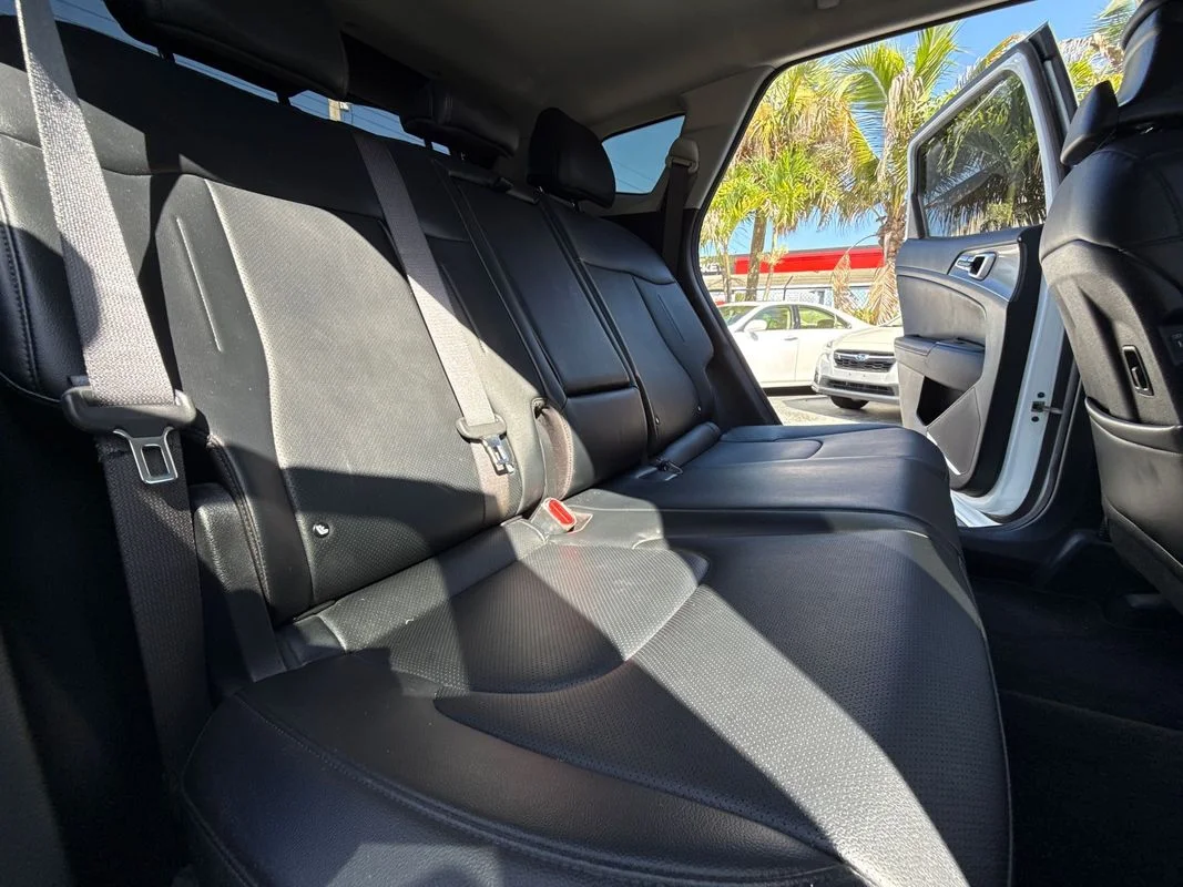 Used 2023  Kia EX image 20