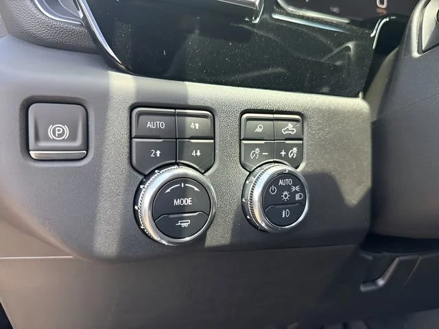 2025 GMC Sierra 2500HD SLT - Photo 19