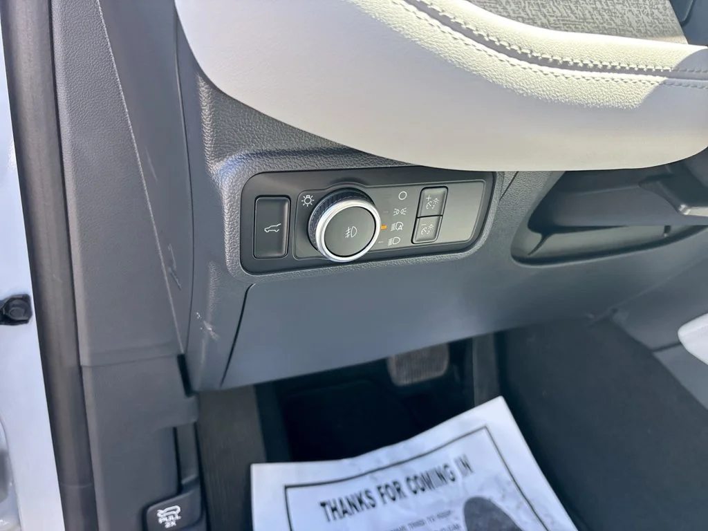 New 2027 Avalanche Gray Ford Platinum™ image 28