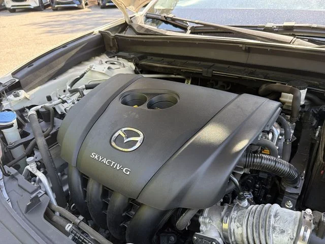 Used 2021 White Mazda 2.5 S image 28