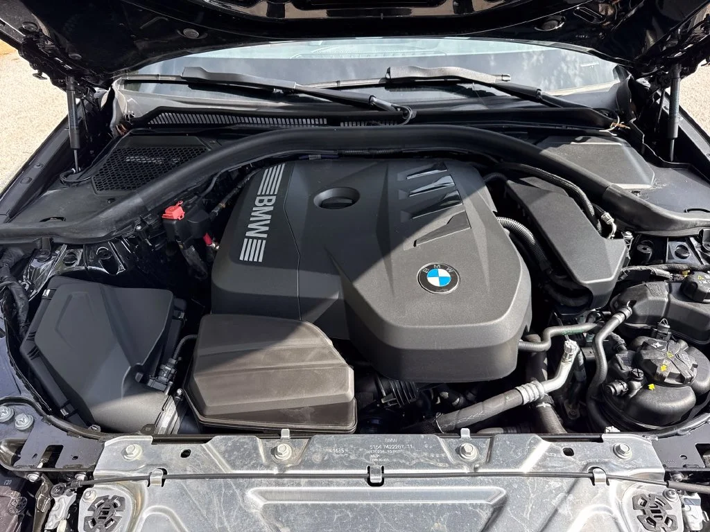 2025 BMW 3 Series 330i - Photo 33