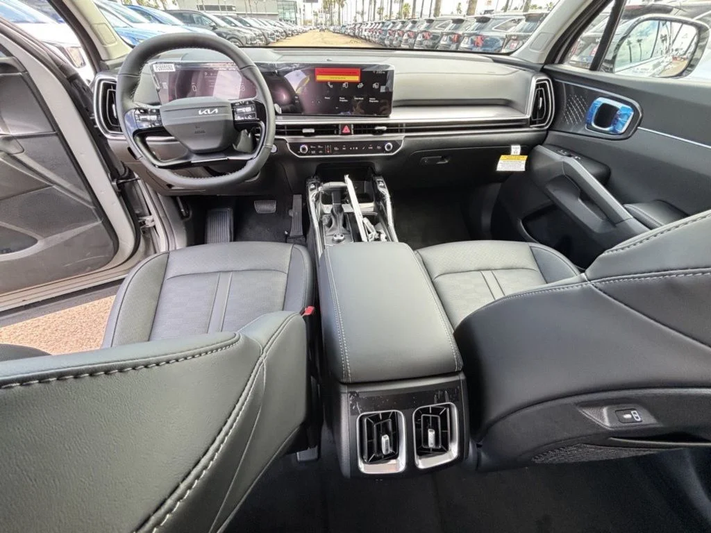 New 2026 Gray Kia S image 12