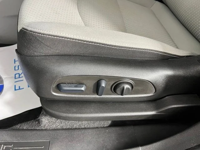 2022 GMC Terrain SLE - Photo 17
