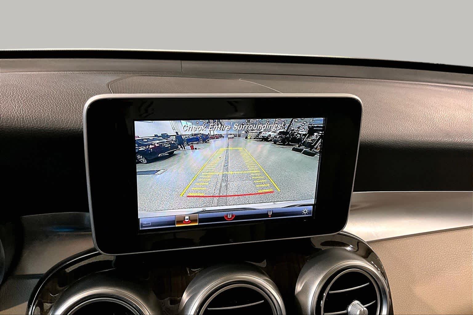 Used 2019 Polar White Mercedes-Benz GLC 300 image 26