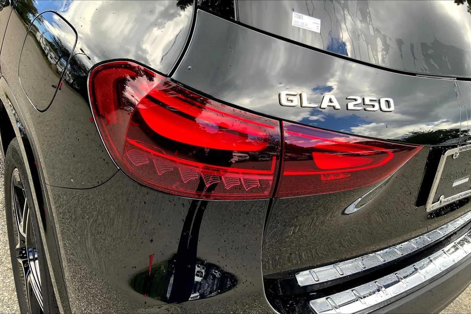 Certified Used 2026 Cosmos Black Metallic Mercedes-Benz GLA 250 image 18