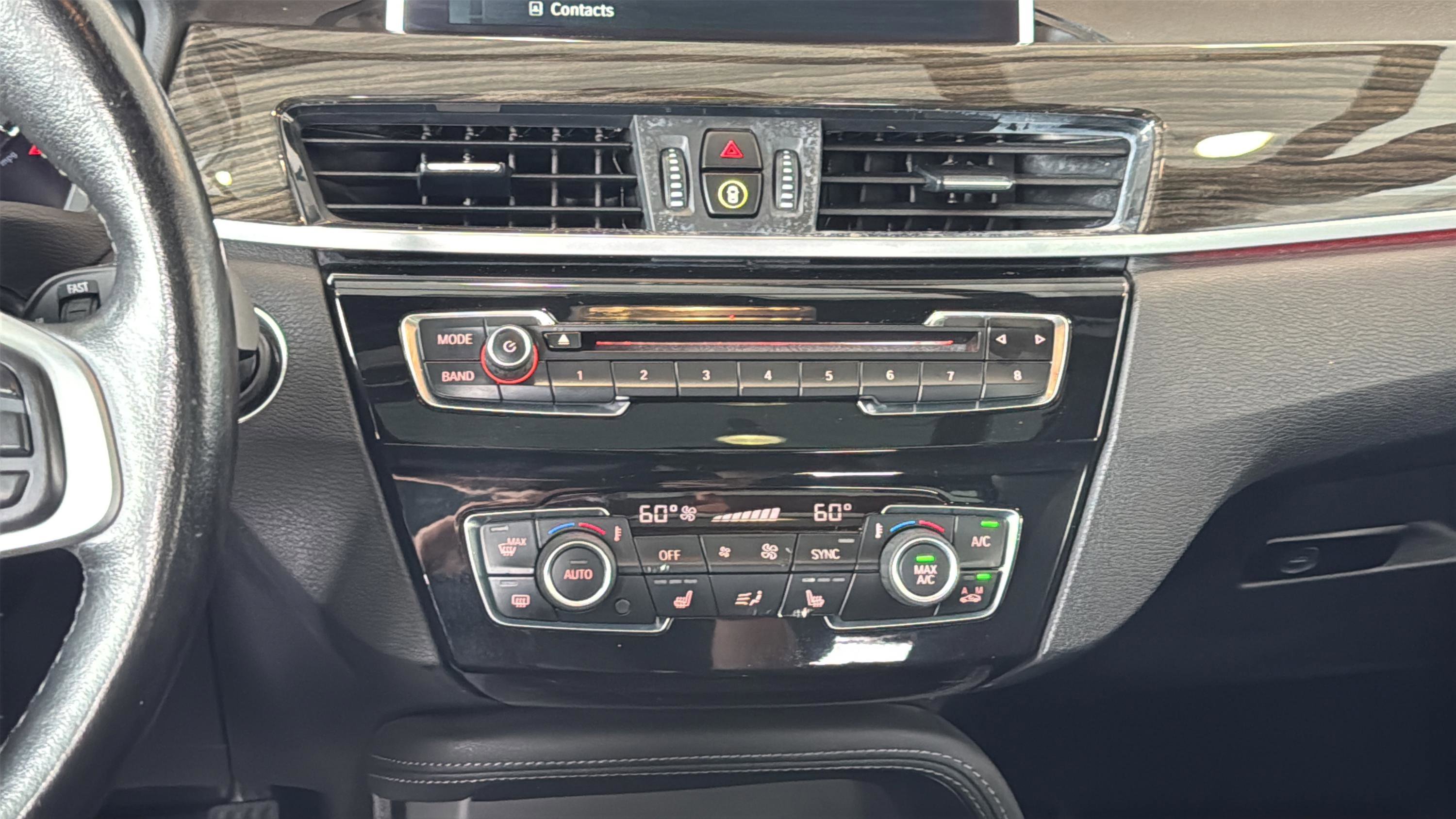 Used 2018 Alpine White BMW sDrive28i image 34