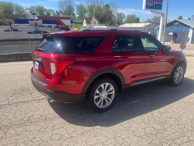 Used 2023 Red Metallic Ford Limited image 7
